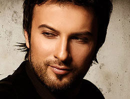 Tarkan'a emniyette şarkılı sürpriz